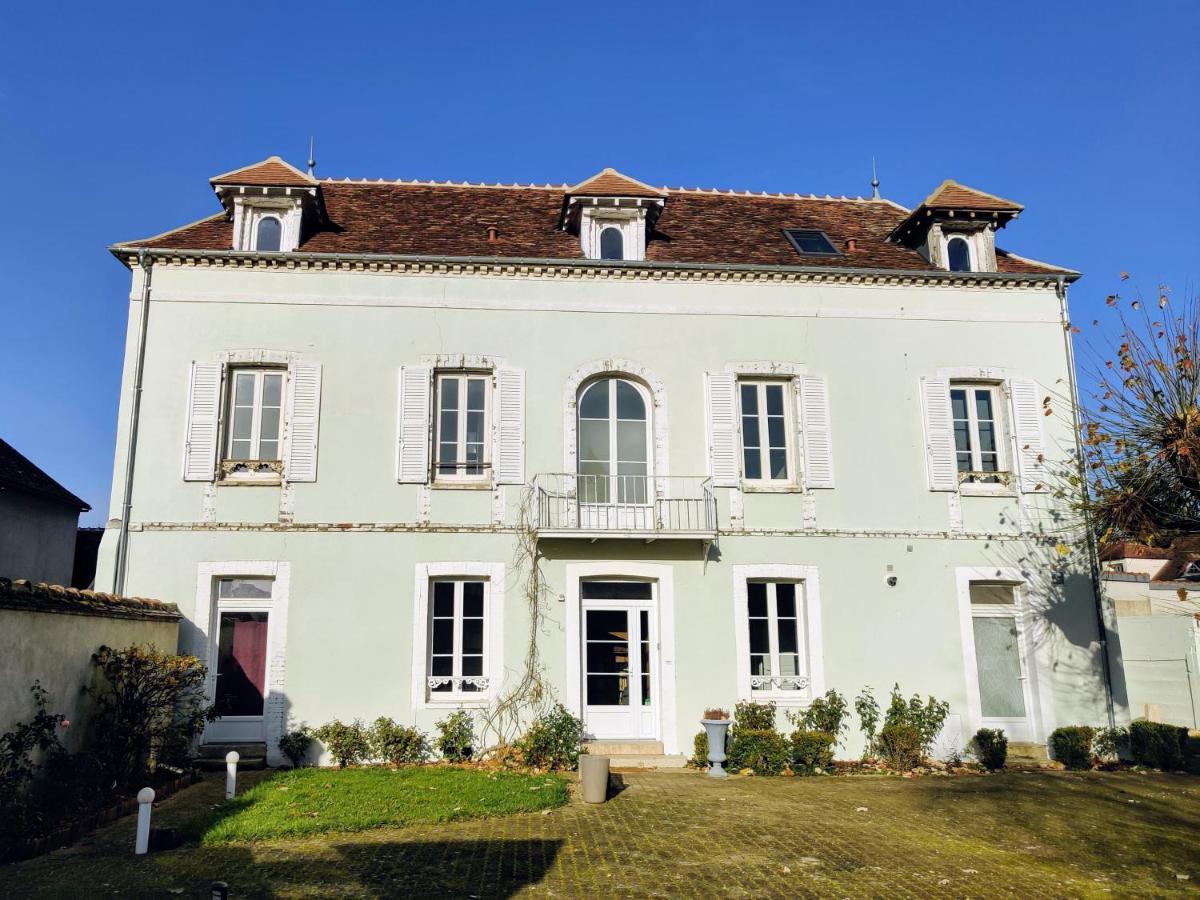 Villa Clement Appart'Hotel Sens Exterior foto